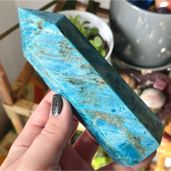 💙Stunning Blue Apatite Crystal Tower Point💙